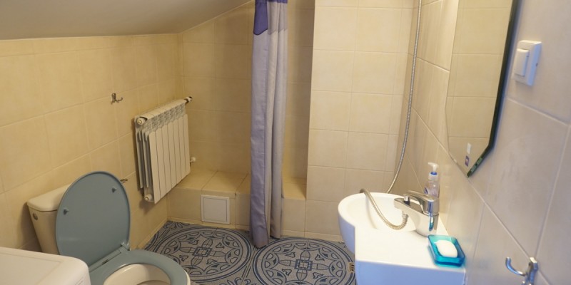 Bathroom 2