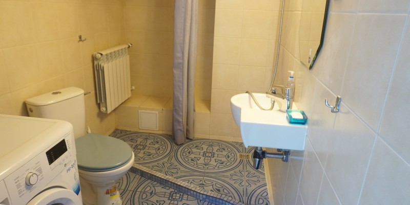 Bathroom 2