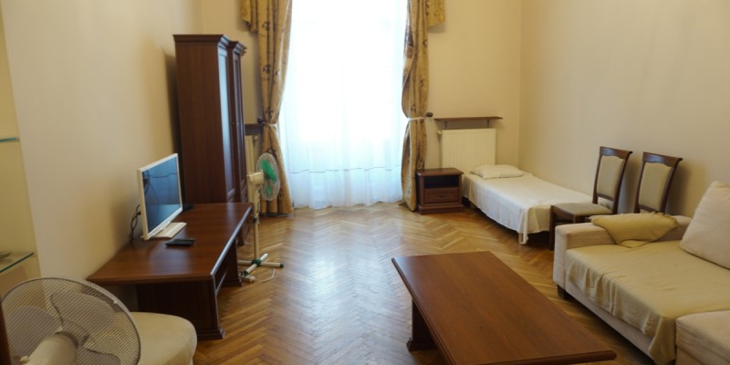 Bedroom 3 (livingroom)