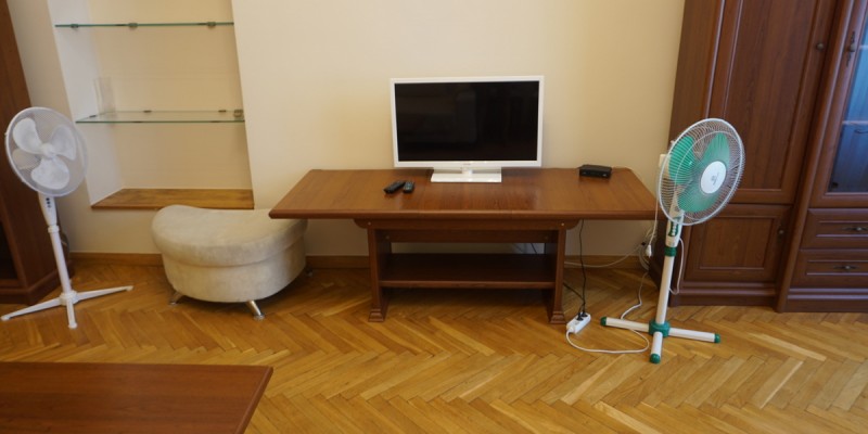 Bedroom 3 (livingroom)