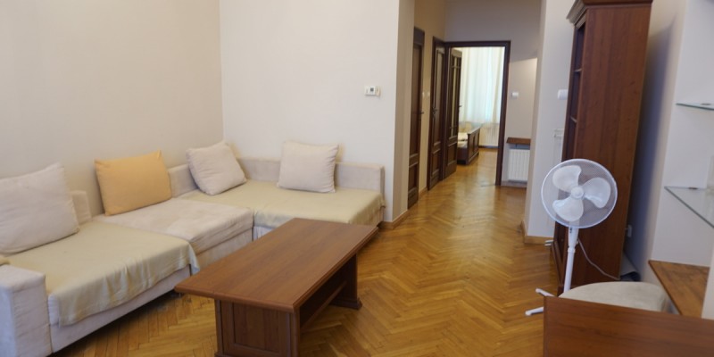 Bedroom 3 (livingroom)