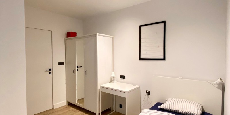 04 room 1