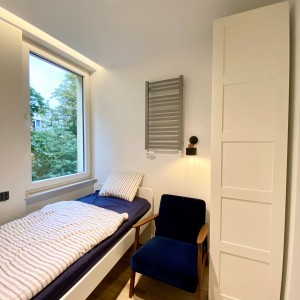 07 room 2