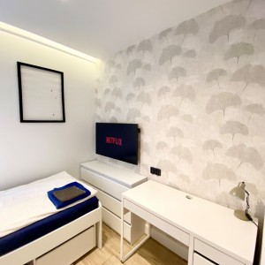 09 room 3