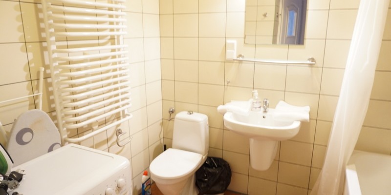 Bathroom 2