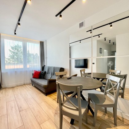 Warsaw, Old Town - ul. Schillera 4; 3 bedrooms + living room, 5200 - 5600 PLN TOTAL