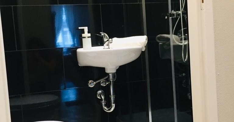 Bathroom 2