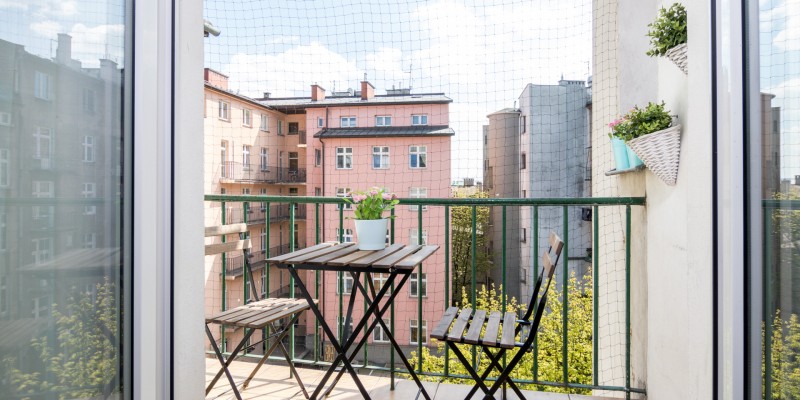 Balcony (bedroom4)