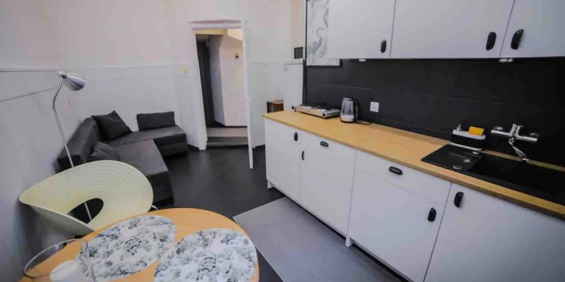 Livinroom + kitchen anex