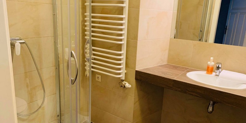 Bathroom 2