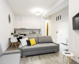 Cracow, Old town - Topolowa studio flat, modern standard, 2350 PLN all included