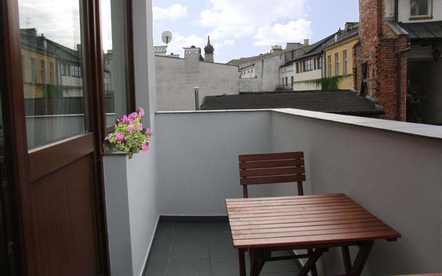 balcony