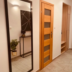 Hall (3)