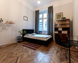 Courtyard view room