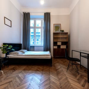 Courtyard view room