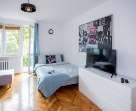 Warsaw, City Center, Plac Dąbrowskiego 12; 1 bedroom flat 3770 PLN TOTAL (bills included)